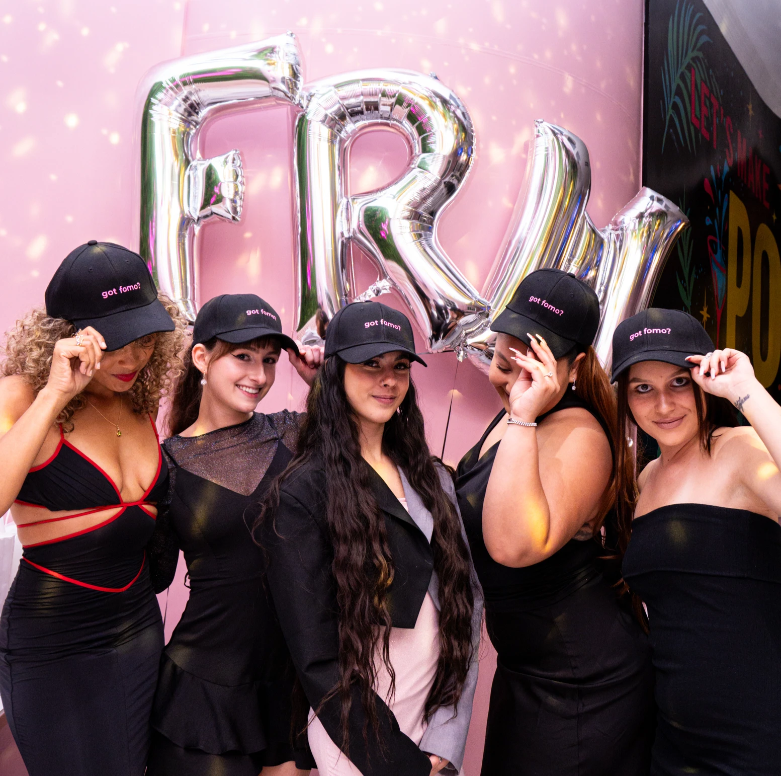 AZFOMO Creator Launches Social Media Agency